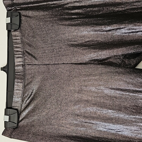 BCBGMaxAzria Silver Gray Metallic Leggings - Picture 2 of 5